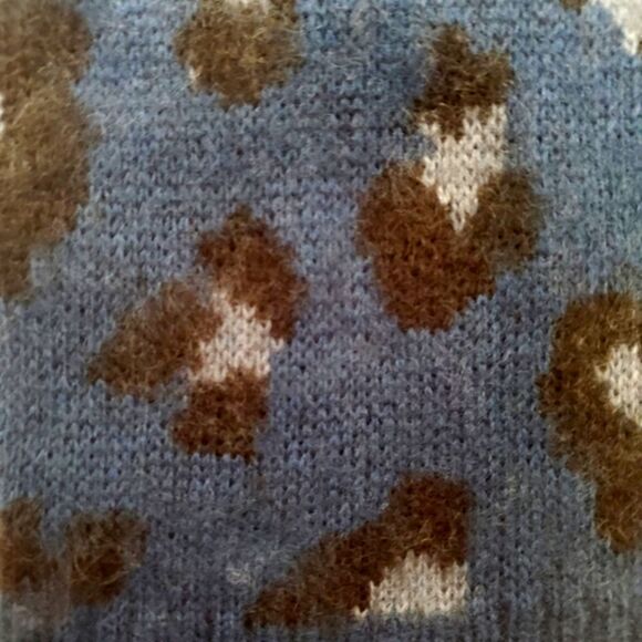 New Francesca's Navy Blue, Black & Grey Animal Print Fuzzy Hat Winter Beanie - Picture 5 of 5